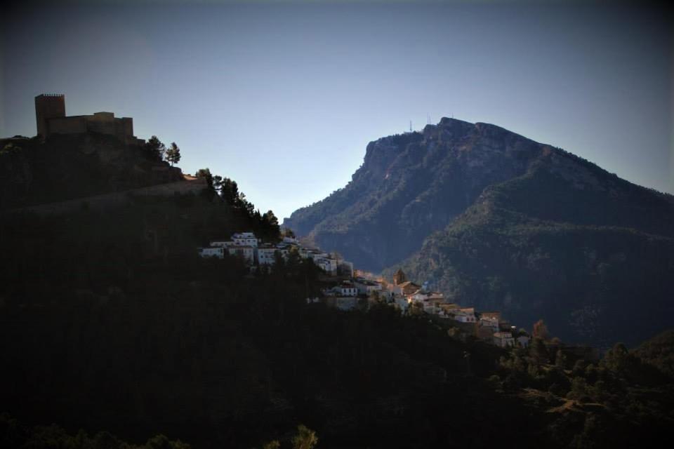 Mesoncillo Neo Villa Hornos Buitenkant foto