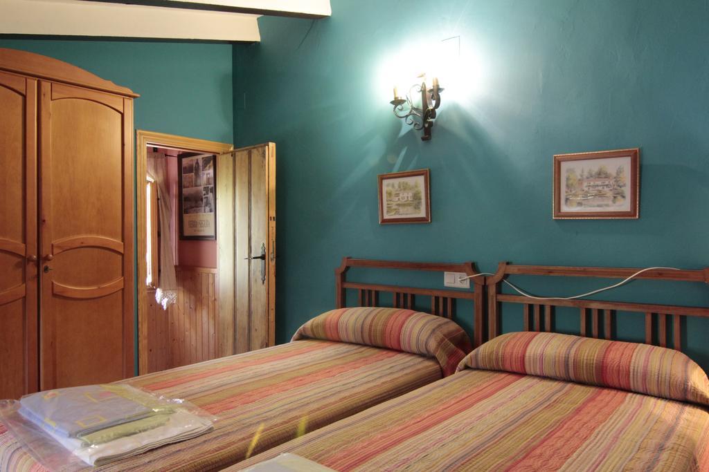 Mesoncillo Neo Villa Hornos Buitenkant foto