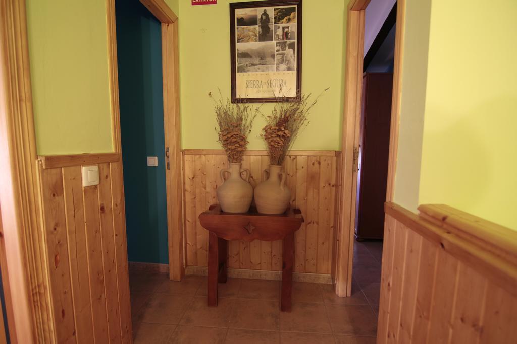 Mesoncillo Neo Villa Hornos Buitenkant foto